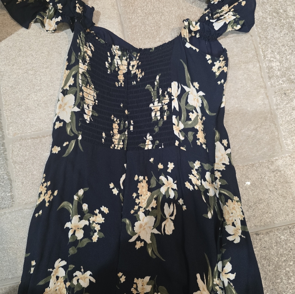 Reformation Midi Dress Navy Blue Small Floral 4 6 Small Spring Summer Flutter S - Picture 11 of 15